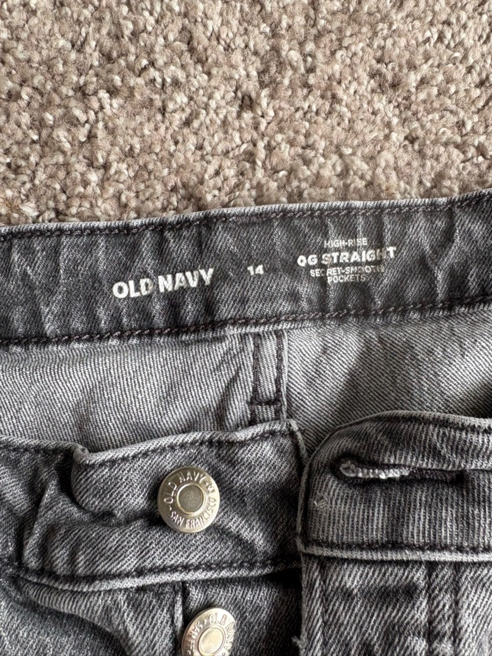 Old Navy Women's Gray OG Straight Leg Button-Fly Jeans - Picture 3 of 4